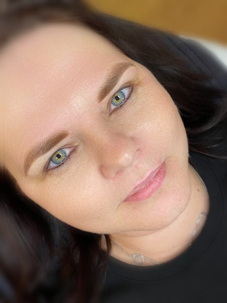 Powder Brows (pudrové stínování)